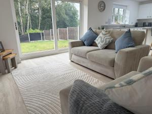 Low Street Escape by GB Short Stays