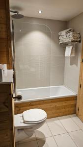 Hotels Le Chalet Blanc Hotel & Spa : photos des chambres