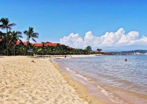 Suri Rose 2BR Sea View Apt near Beach, SunWorld