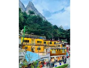 Shwetambara Restaturant & Cafe