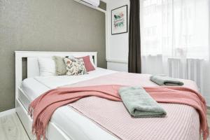 Modern Hideaway on Victor Hugo w AC by NW