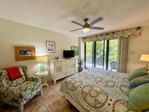 Botanical Island Delight