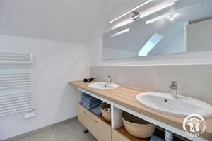 Maisons de vacances Du rocher : photos des chambres