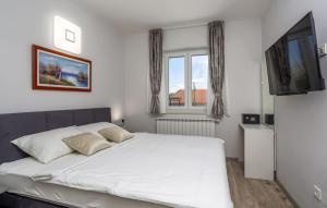 Studio Apartment Estate 3 - Krk by Villas Guide