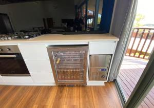 3 Bedroom Villa, Great Views, Buggy Hamilton Island