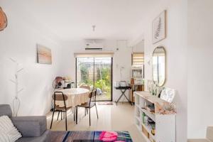 Charming Iloilo City House with Garden View