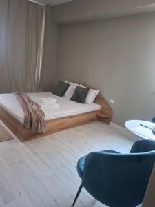 Bella studio-only adults