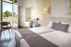 Twin or Double Room with Garden View room in The Grove Seaside Hotel