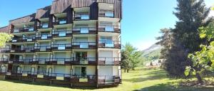 T2 ski au pied Cote brune à 100 m du Jandri