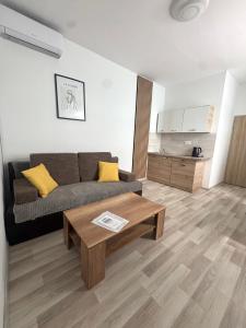Old Town 2-room apartment, Prime location