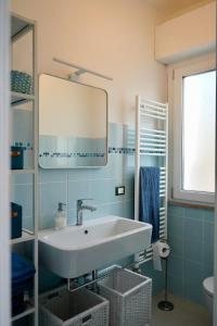 the house of friends