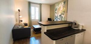 Appartements L-Oasis-T2 spacieux-Wifi-TV-Proche Gare : photos des chambres