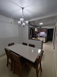 Casa de 3 quartos com piscina