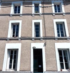 Appartements L-Oasis-T2 spacieux-Wifi-TV-Proche Gare : Appartement 1 Chambre - Vue sur Ville