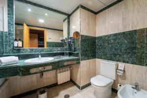 Family Room (2 Adults + 2 Children) room in Abba Playa Gijón