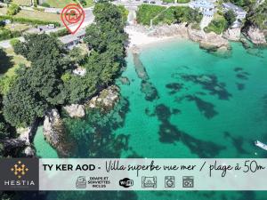 Maisons de vacances TY KER AOD - Villa superbe vue mer proche plage : photos des chambres
