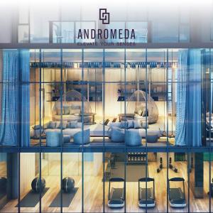 Stunning Sea View Condo -Next To Beach