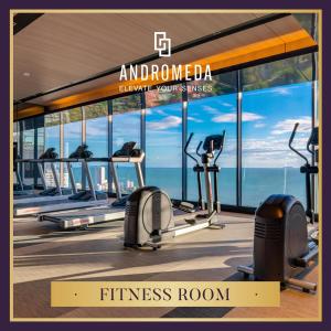 Stunning Sea View Condo -Next To Beach