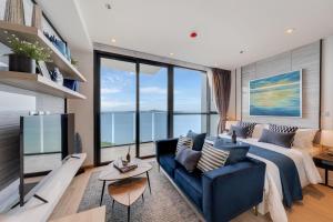 Stunning Sea View On High Floor