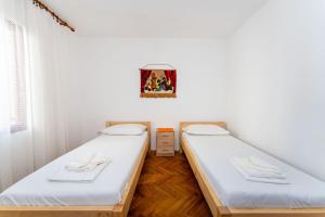 Drazen Charming Three Bedroom Apartment