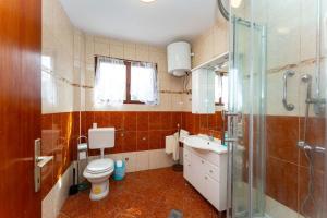 Drazen Charming Three Bedroom Apartment