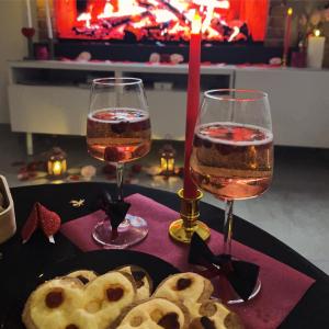 Maisons de vacances Le Monde Ephemere d-Emilie Nuits insolites themes Noel Halloween St Valentin : photos des chambres
