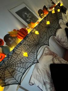 Maisons de vacances Le Monde Ephemere d-Emilie Nuits insolites themes Noel Halloween St Valentin : photos des chambres