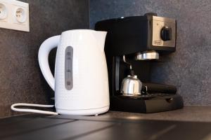 Large apartment Prosek - Your second home!