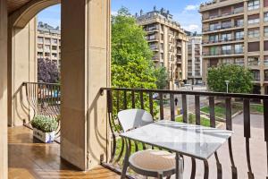 Always Easy I Bermingham