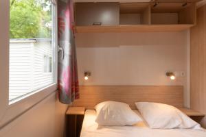 Campings Les Rives d’Auzon Mobil-home 4 pers : photos des chambres