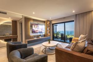 Ridgeside Residence 63