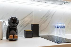 Urban Chic - Mennica Residence Luxury Stay for 10 Guests in Central Warsaw