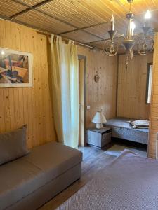 Rimma Шешори з чаном та сауною