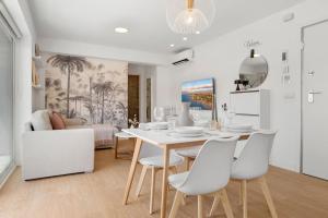 Moderno y acogedor cerca de la playa y el puerto