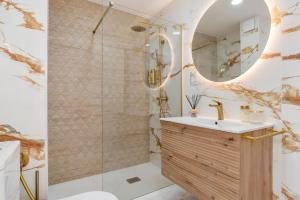 Moderno y acogedor cerca de la playa y el puerto