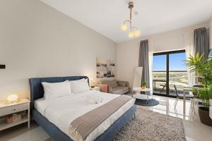 Luxury Studio with Gym, Pool & Badminton Court