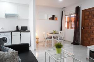 Divina Enfermera Apartments