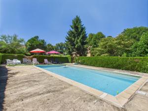 Maisons de vacances Maison de campagne pour 6 avec piscine et jardin : photos des chambres
