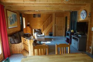 Chalets Chalet en bois avec tres belle vue sur la montagne : photos des chambres