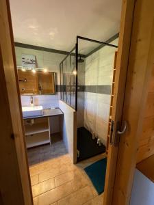 Chalets Chalet en bois avec tres belle vue sur la montagne : photos des chambres