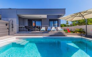 Istriensonne 0785 - Double 1 & Double 2 mit Pool