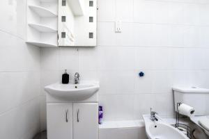 Huge 4 BR, 30s to Tube, 3 Bath & Gym Gear