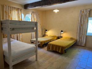 Villas Villa spacieuse avec jardin a Saignon : photos des chambres