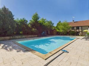 Maisons de vacances Piscine privee - jolie maison 10 adultes 2 enfants : photos des chambres