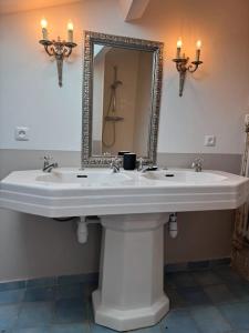 Villas Villa spacieuse avec jardin a Saignon : photos des chambres