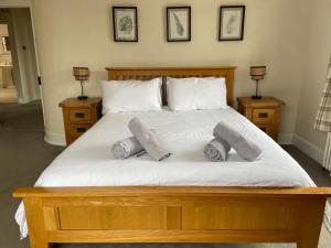 Town centre Victorian period 3 bedroom home