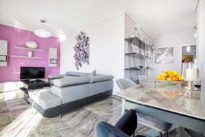 Kalamata Coastal Charm Modern Seaside Escape