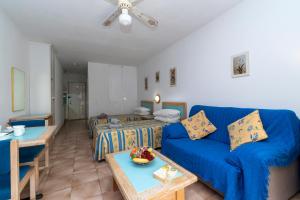 Tranquil Studio Apartment Communal Heated Pool