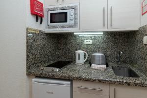 Tranquil Studio Apartment Communal Heated Pool