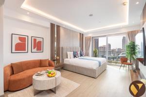 Vogue Vacation Homes, Marina JW Marriott with Direct Access to Marina Mall, Studio Apartment with Balcony and Marina Skyline View, Access toAmenities